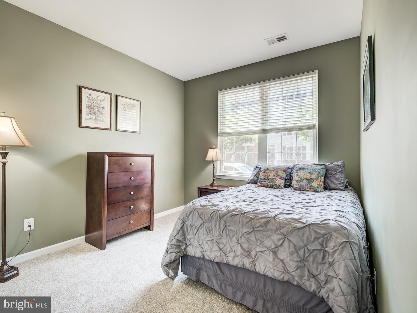 25114 Monteith Terrace Chantilly, VA 20152 - Photo 47 of 58