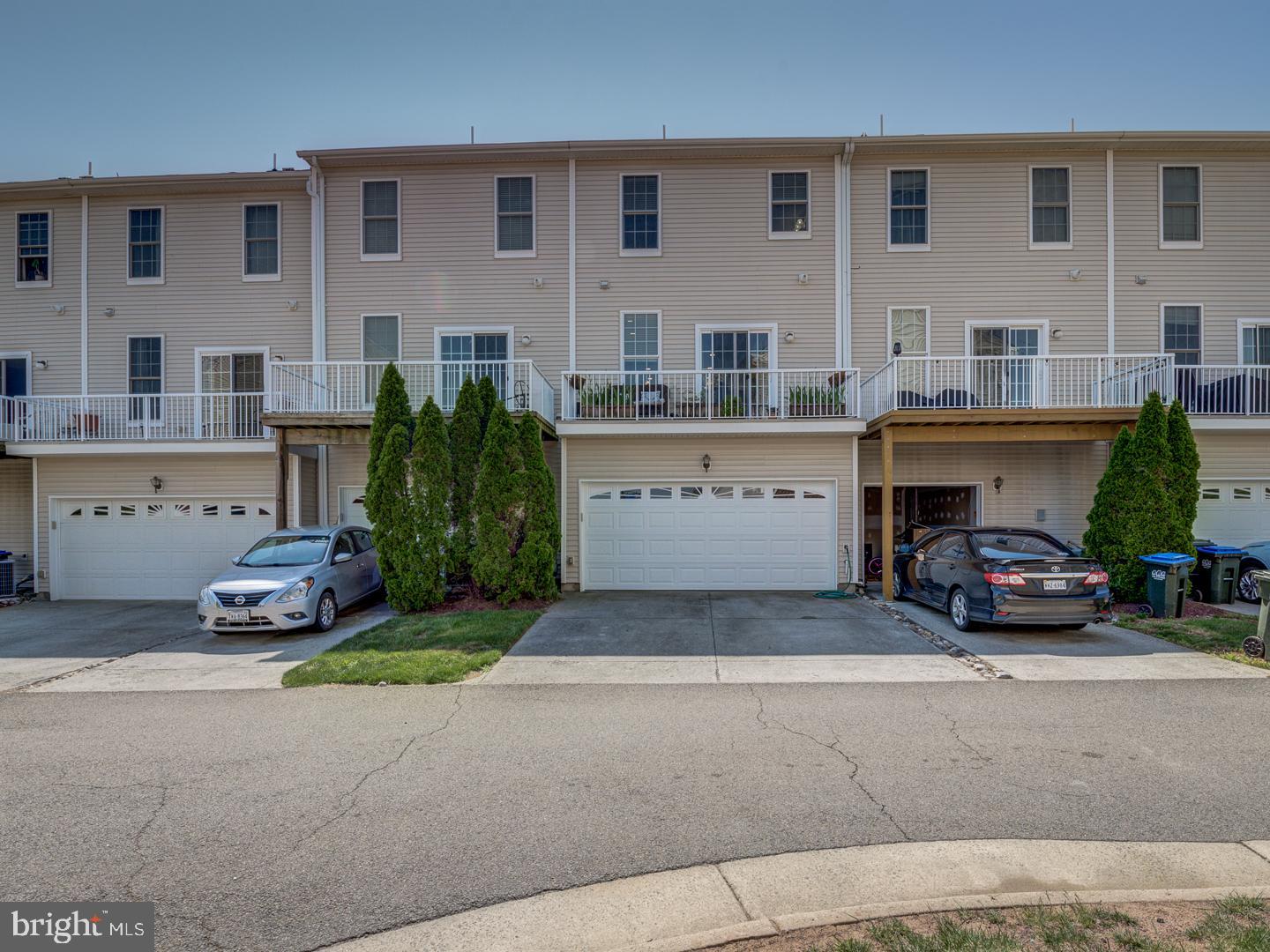 25114 Monteith Terrace Chantilly, VA 20152 - Photo 5 of 58