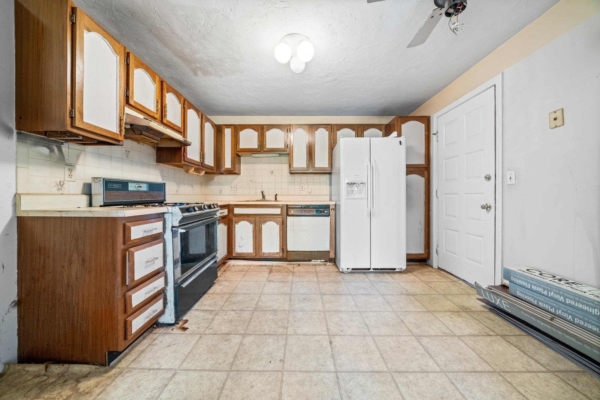 1311 Hanover Street, Unit 25 Manchester, NH 03104 - Photo 2 of 15