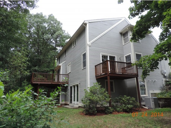 411 Elk Run Road, Unit 411 Hudson, NH 03051 - Photo 2 of 20