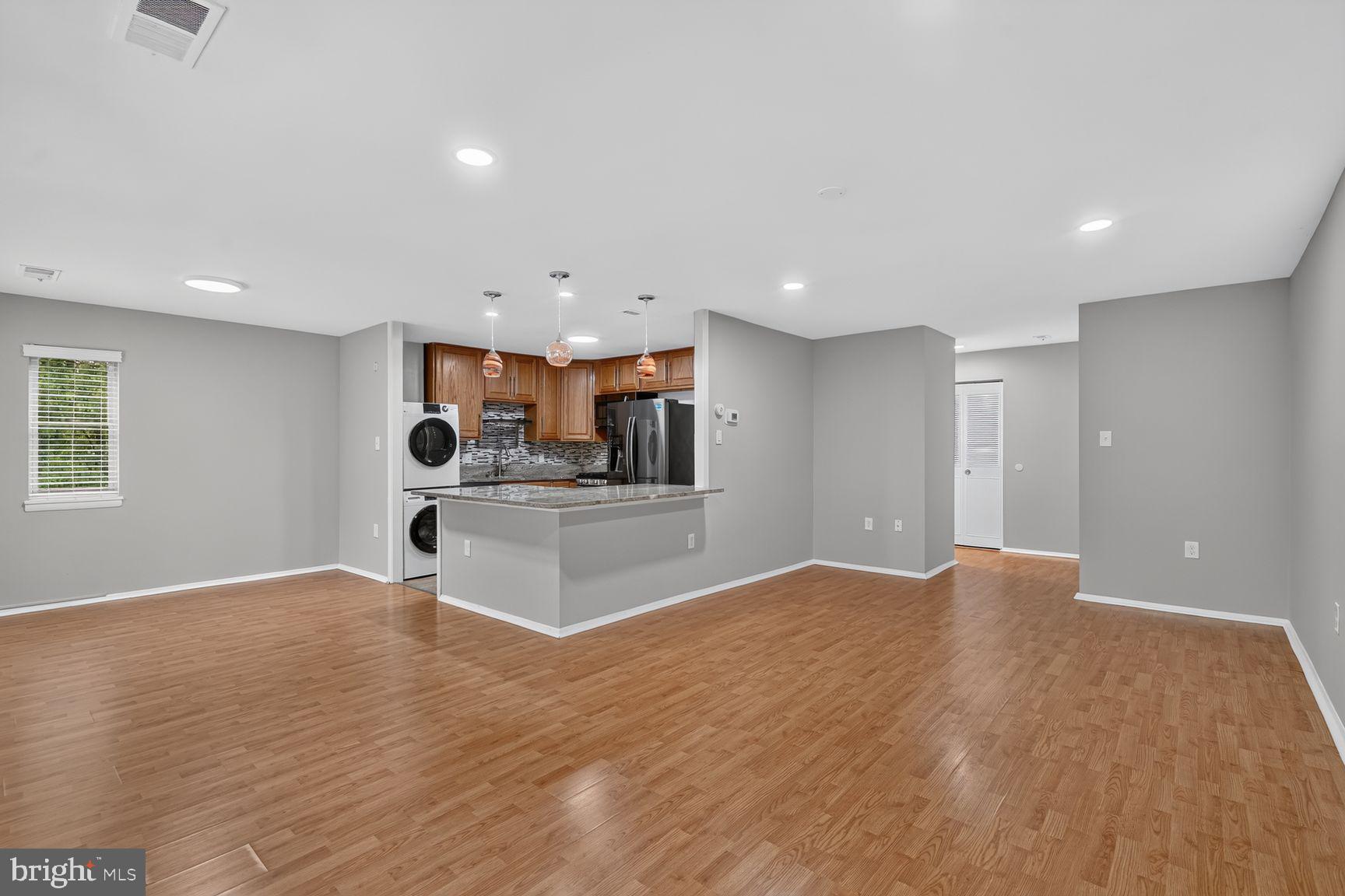 9908 Walker House Road, Unit 99086 Gaithersburg, MD 20886 - Photo 6 of 20
