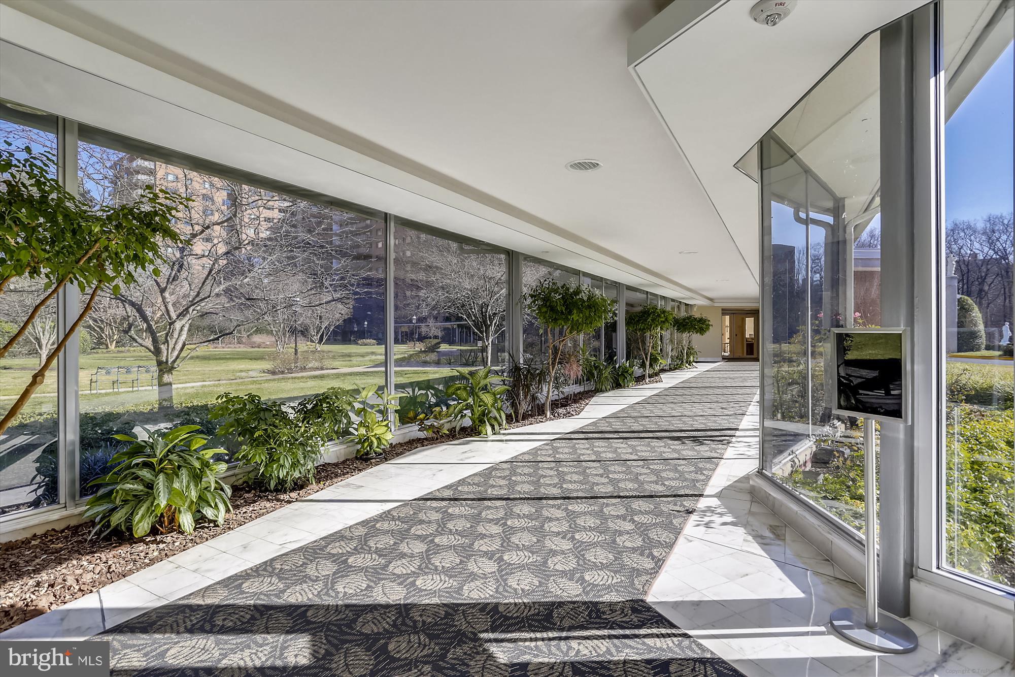 4201 Cathedral Avenue Northwest, Unit 407W Washington, DC 20016 - Photo 4 of 54 The Towers Hallway