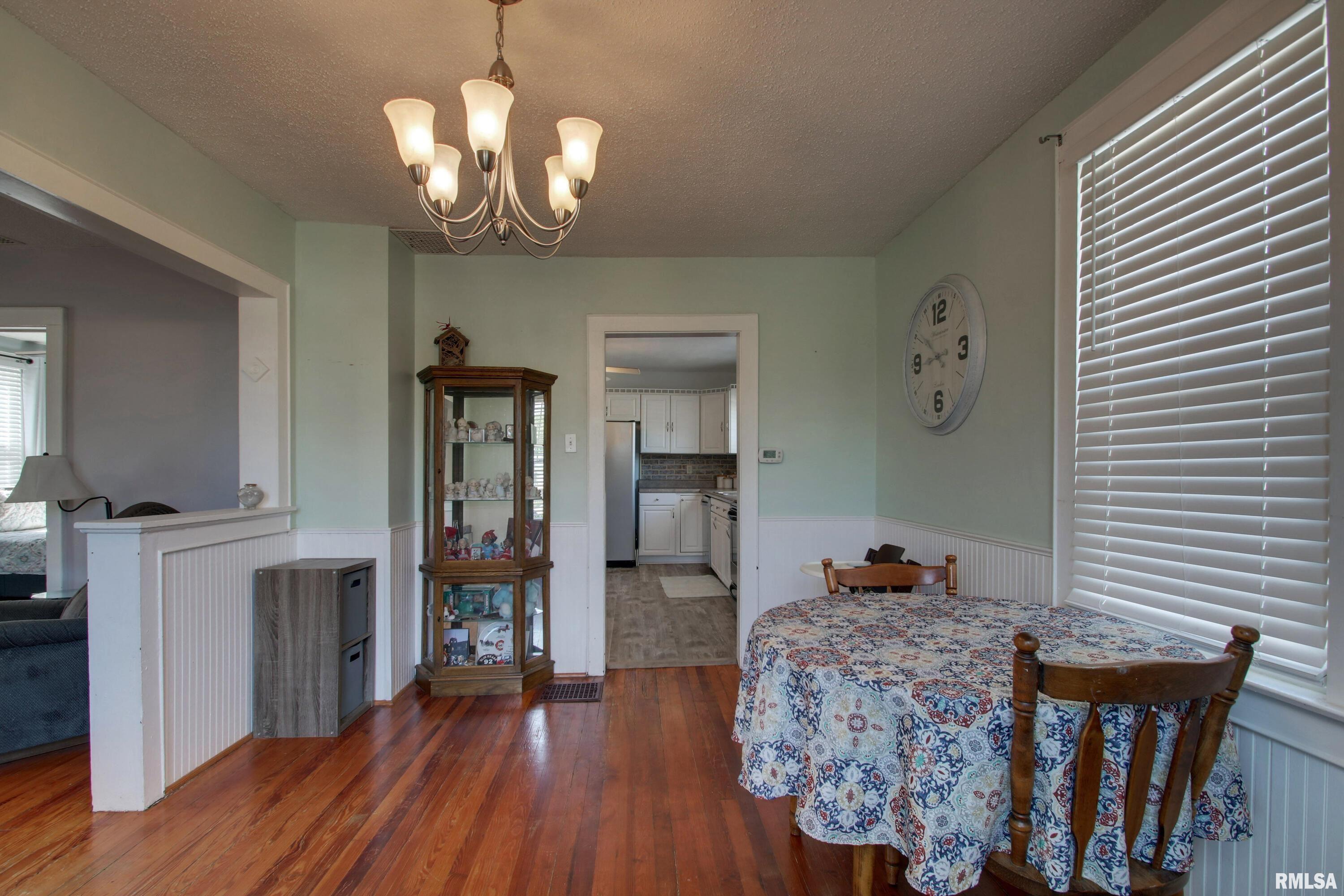 1608 Maple Street Quincy, IL 62301 - Photo 8 of 25 Gallery Image 8