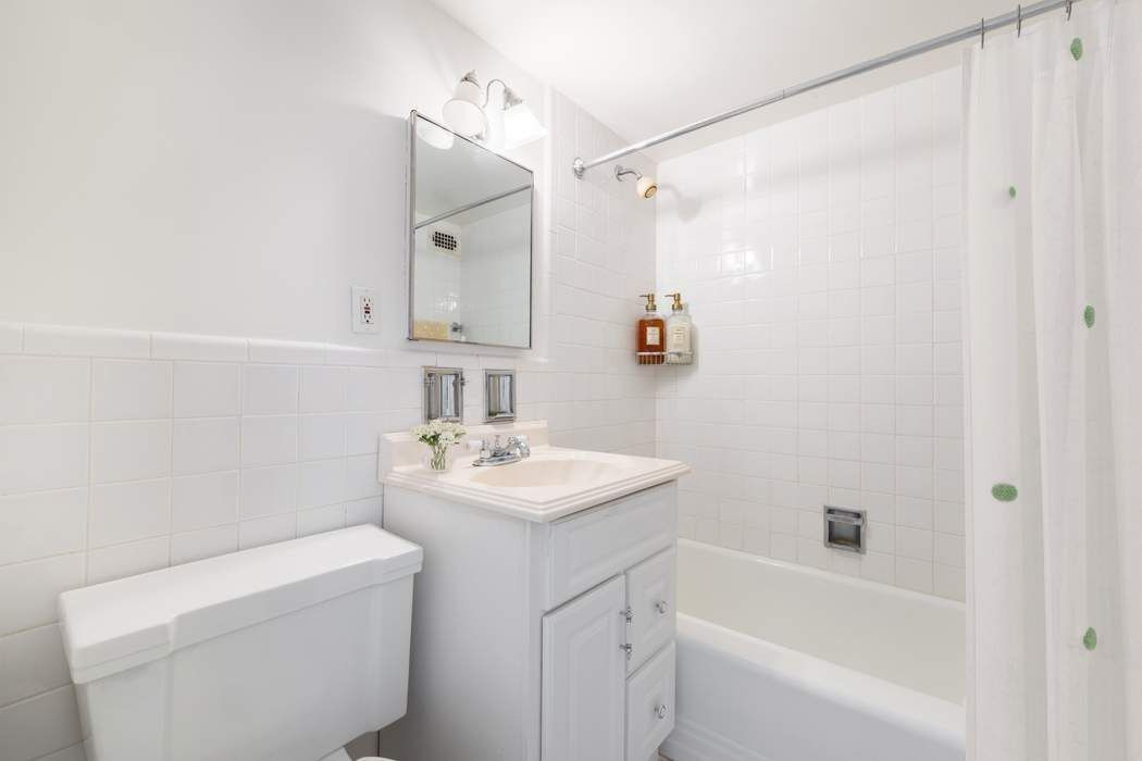 11 East 86th Street, Unit 11A Manhattan, NY 10028 - Photo 11 of 17