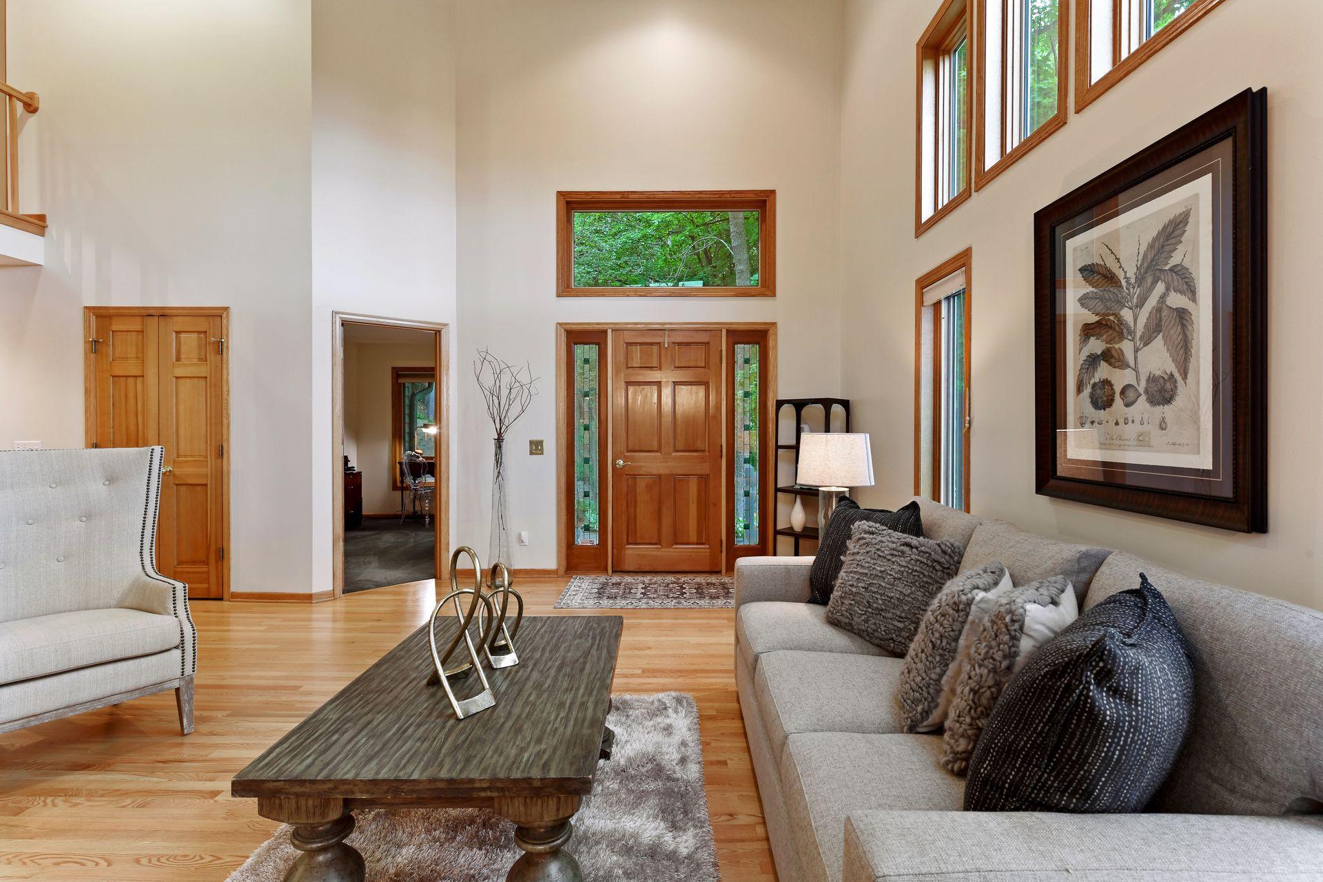 6381 Fox Path Chanhassen, MN 55317 - Photo 3 of 41 Gallery Image 3
