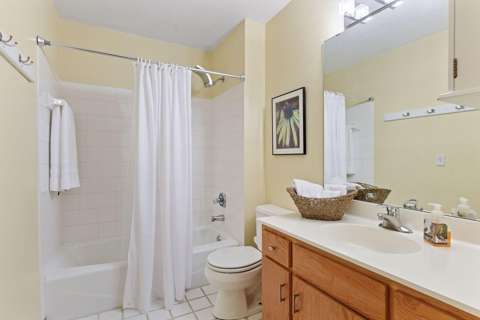 6381 Fox Path Chanhassen, MN 55317 - Photo 28 of 41 Gallery Image 28