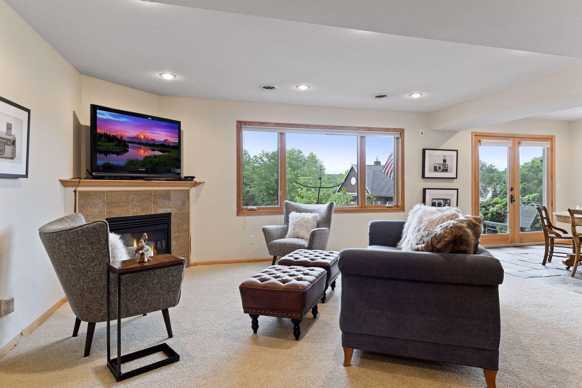 6381 Fox Path Chanhassen, MN 55317 - Photo 30 of 41 Gallery Image 30