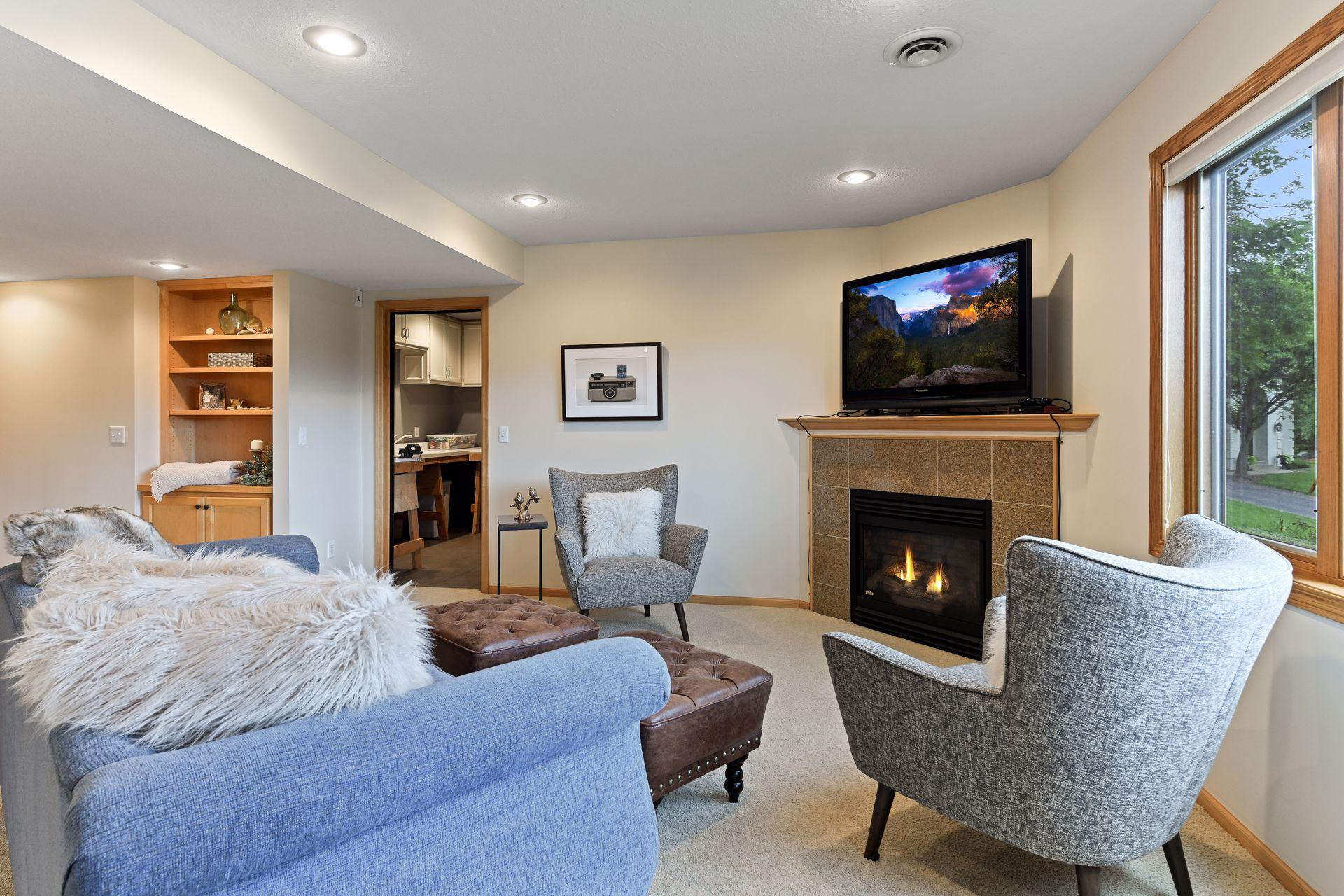 6381 Fox Path Chanhassen, MN 55317 - Photo 31 of 41 Gallery Image 31