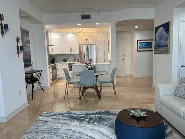 $6,500 | 801 South Olive Avenue, Unit 809, West Palm Beach, FL 33401