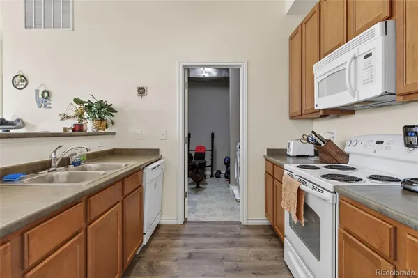 $228,278 | 1707 Yarmouth Avenue, Unit 108, Boulder, CO 80304