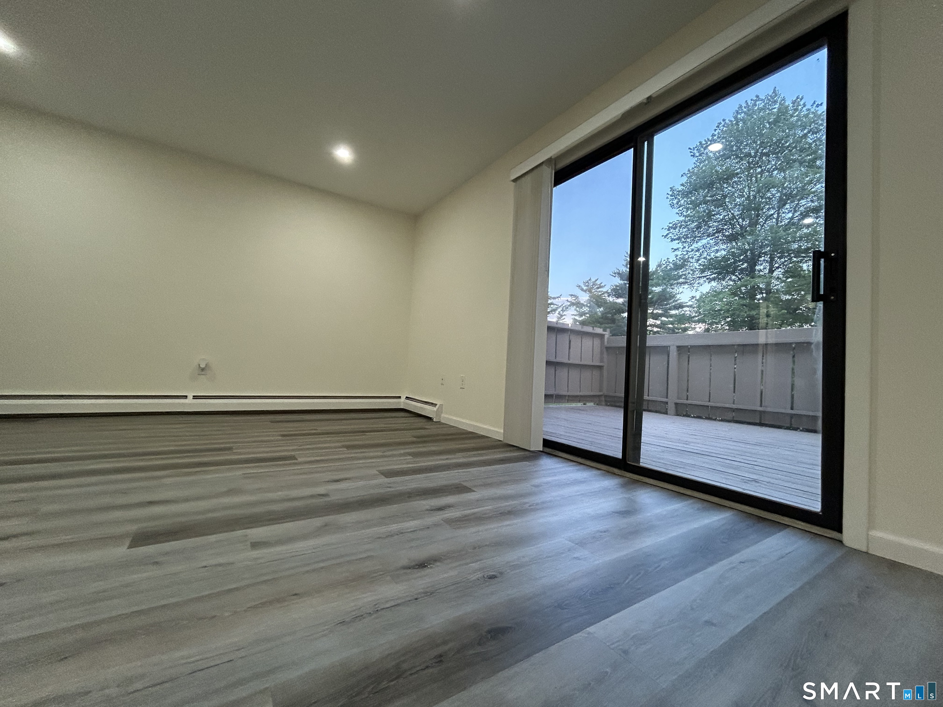 38 Sutton Place, Unit 38 Bloomfield, CT 06002 - Photo 12 of 39