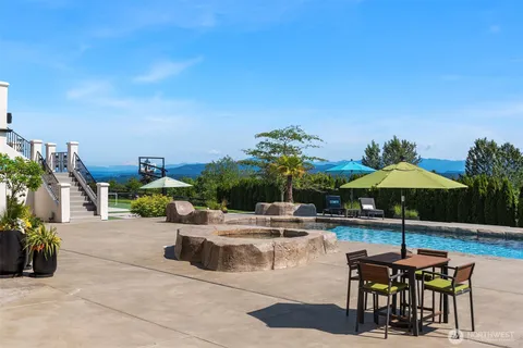 $11,250,000 | 26408 Northeast 70th Street, Redmond, WA 98053
