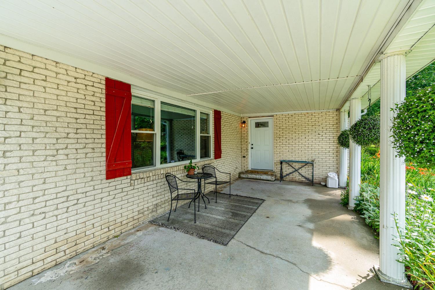 3580 Starling Road Bethel, OH 45106 - Photo 3 of 33 Gallery Image 3