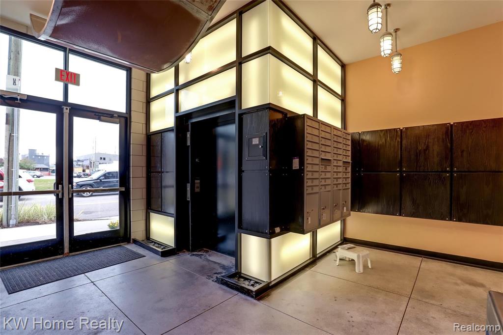 211 East 9 Mile Road, Unit 313 Ferndale, MI 48220 - Photo 27 of 33