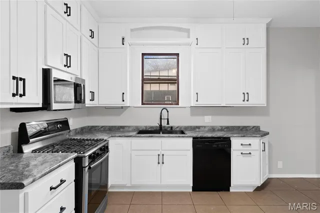 $130,000 | 12 East Ash Street, New Baden, IL 62265