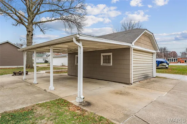 $130,000 | 12 East Ash Street, New Baden, IL 62265