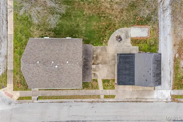 $130,000 | 12 East Ash Street, New Baden, IL 62265