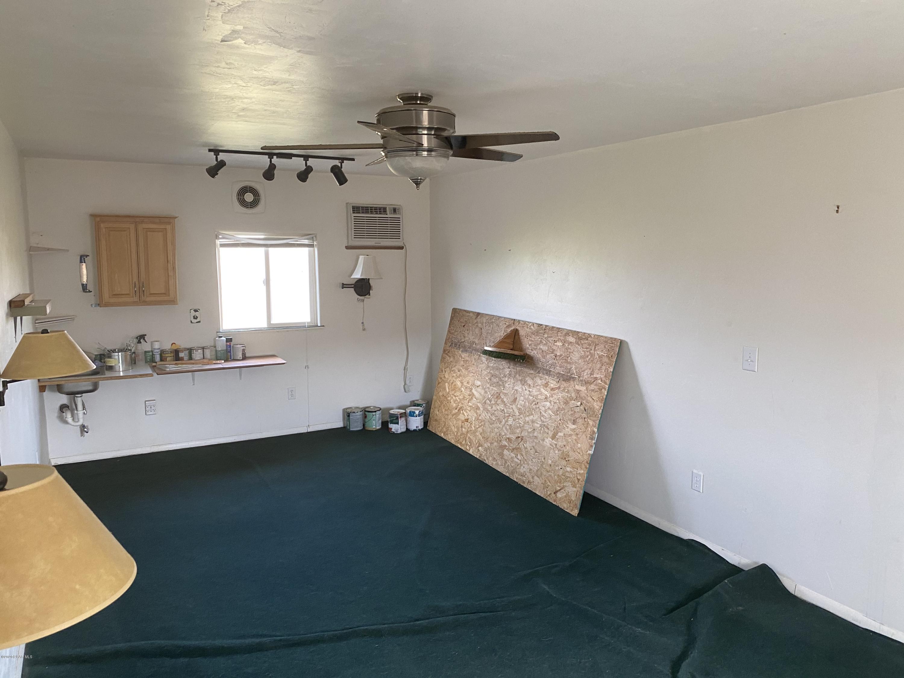 12800 Valley View Road Mayer, AZ 86333 - Photo 17 of 18 Guest Quarters/Workshop