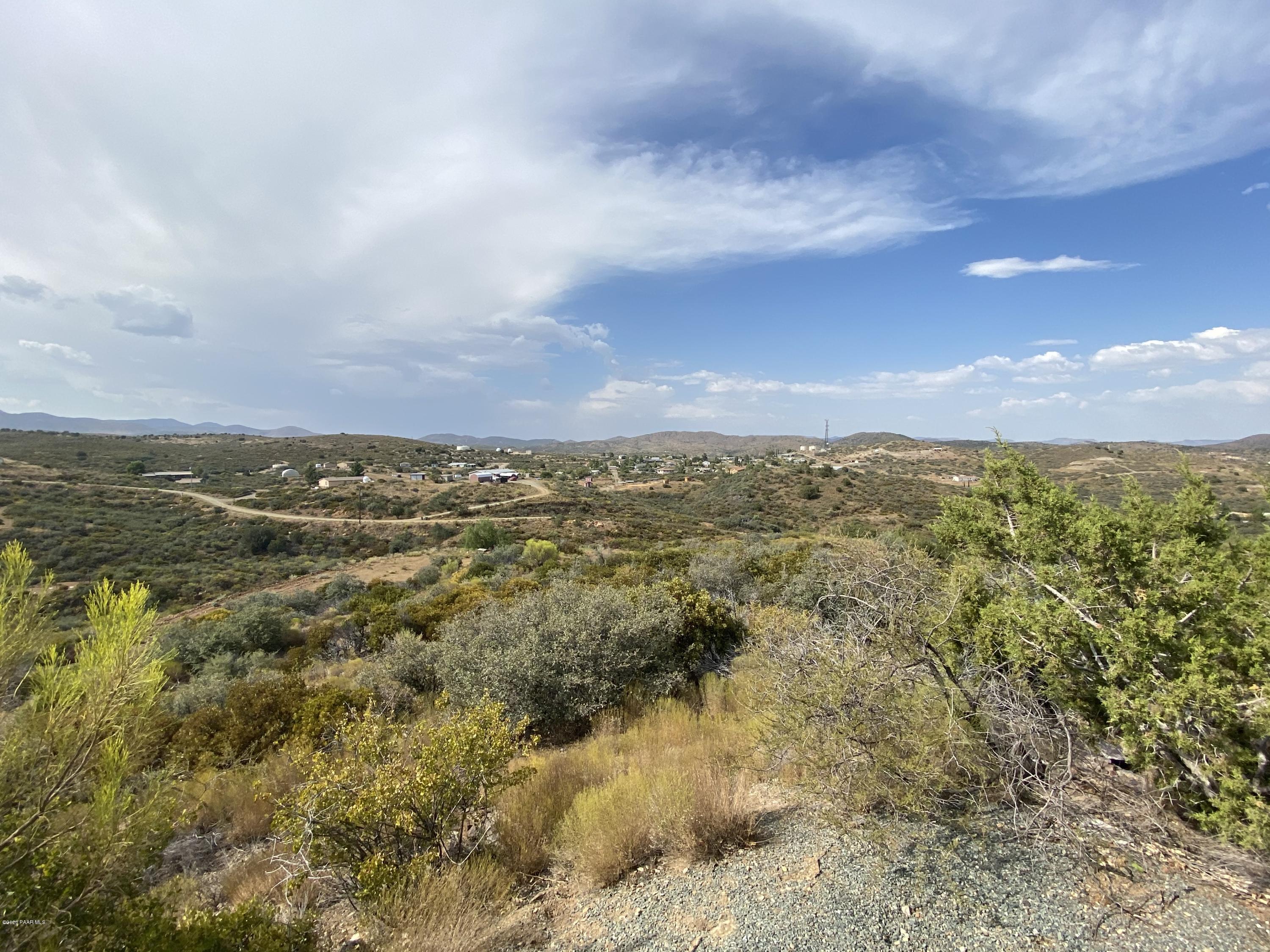 12800 Valley View Road Mayer, AZ 86333 - Photo 4 of 18 View