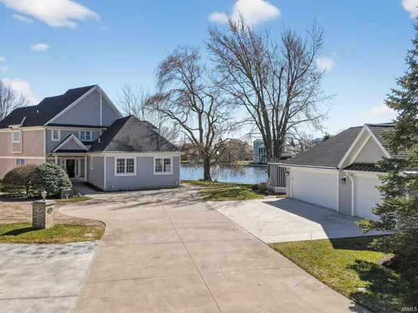 $1,690,000 | 102 North Front Street, Unit 3, Syracuse, IN 46567