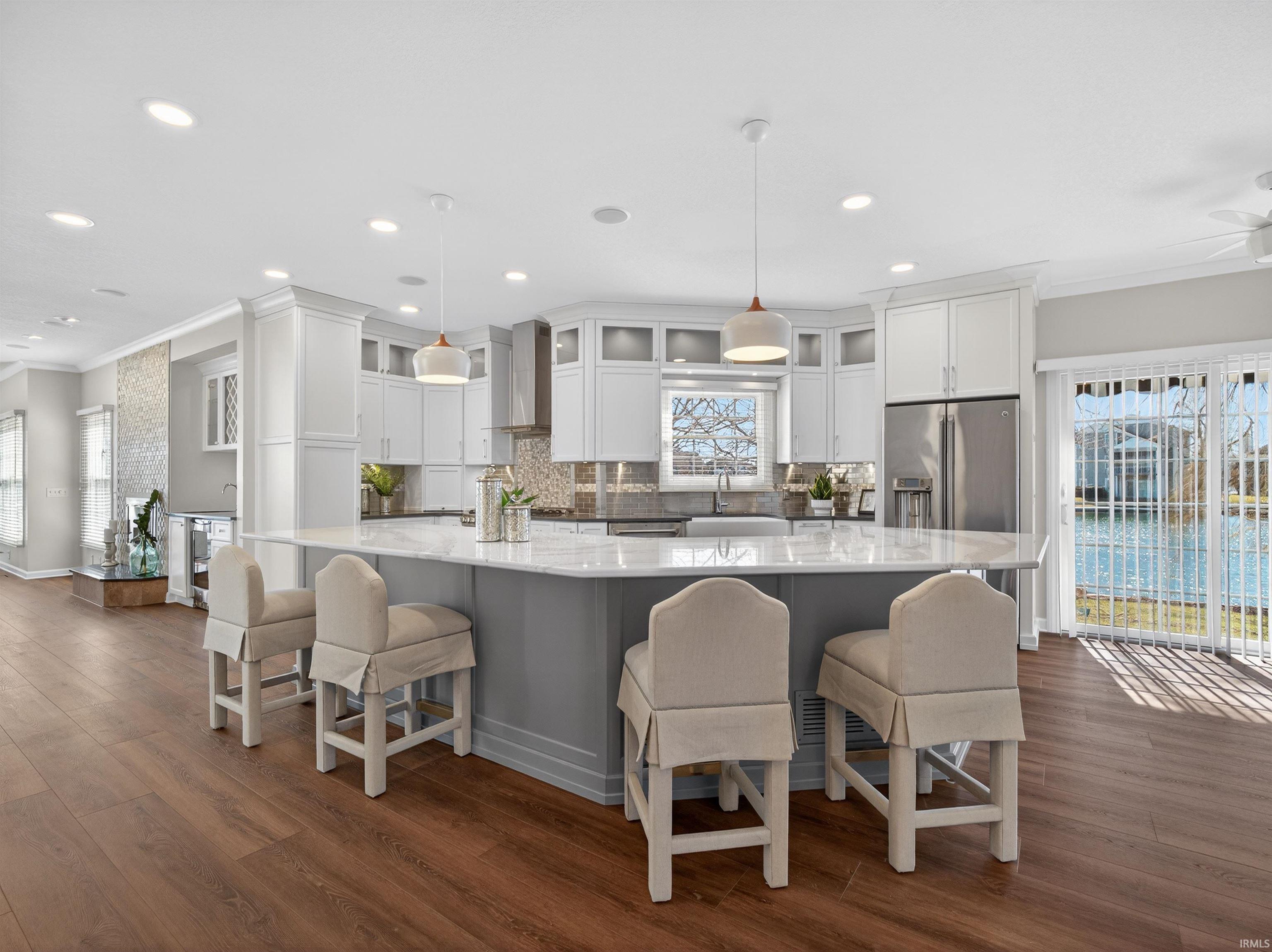 102 North Front Street, Unit 3 Syracuse, IN 46567 - Photo 11 of 36