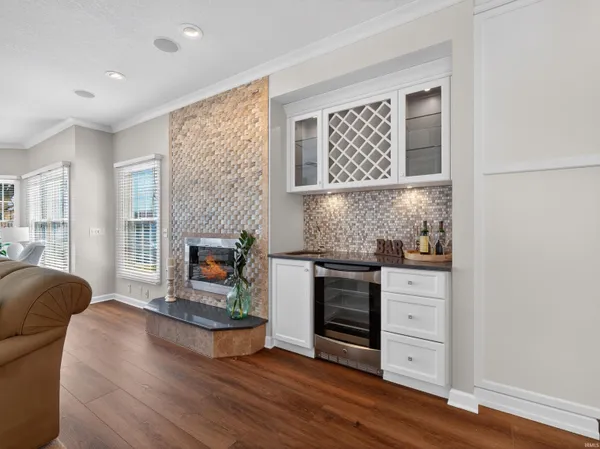 $1,690,000 | 102 North Front Street, Unit 3, Syracuse, IN 46567
