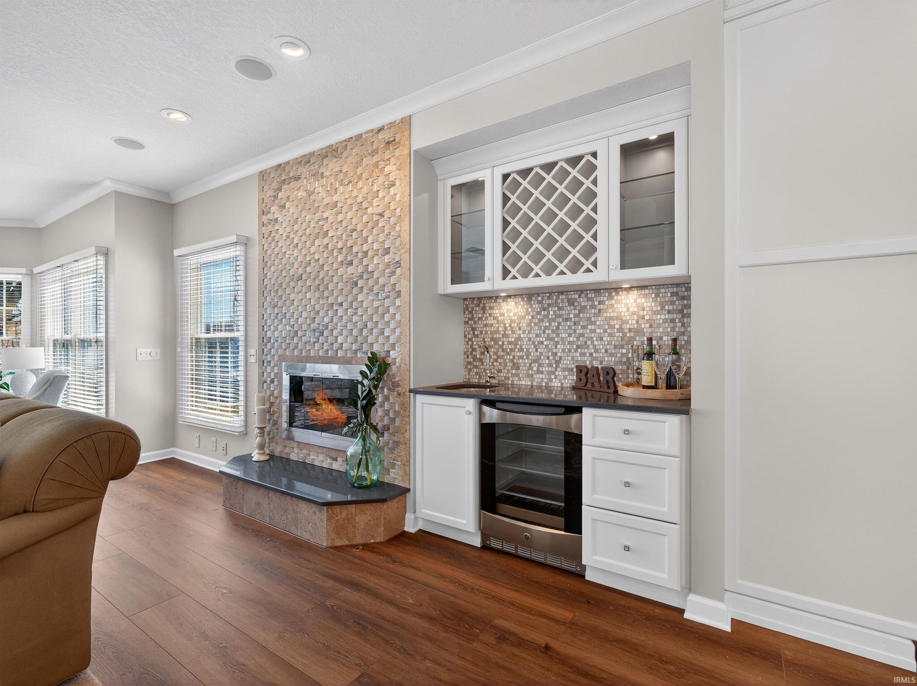 102 North Front Street, Unit 3 Syracuse, IN 46567 - Photo 16 of 36