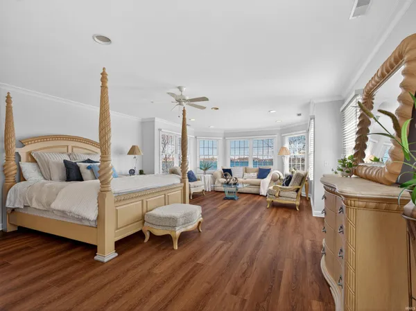 $1,690,000 | 102 North Front Street, Unit 3, Syracuse, IN 46567