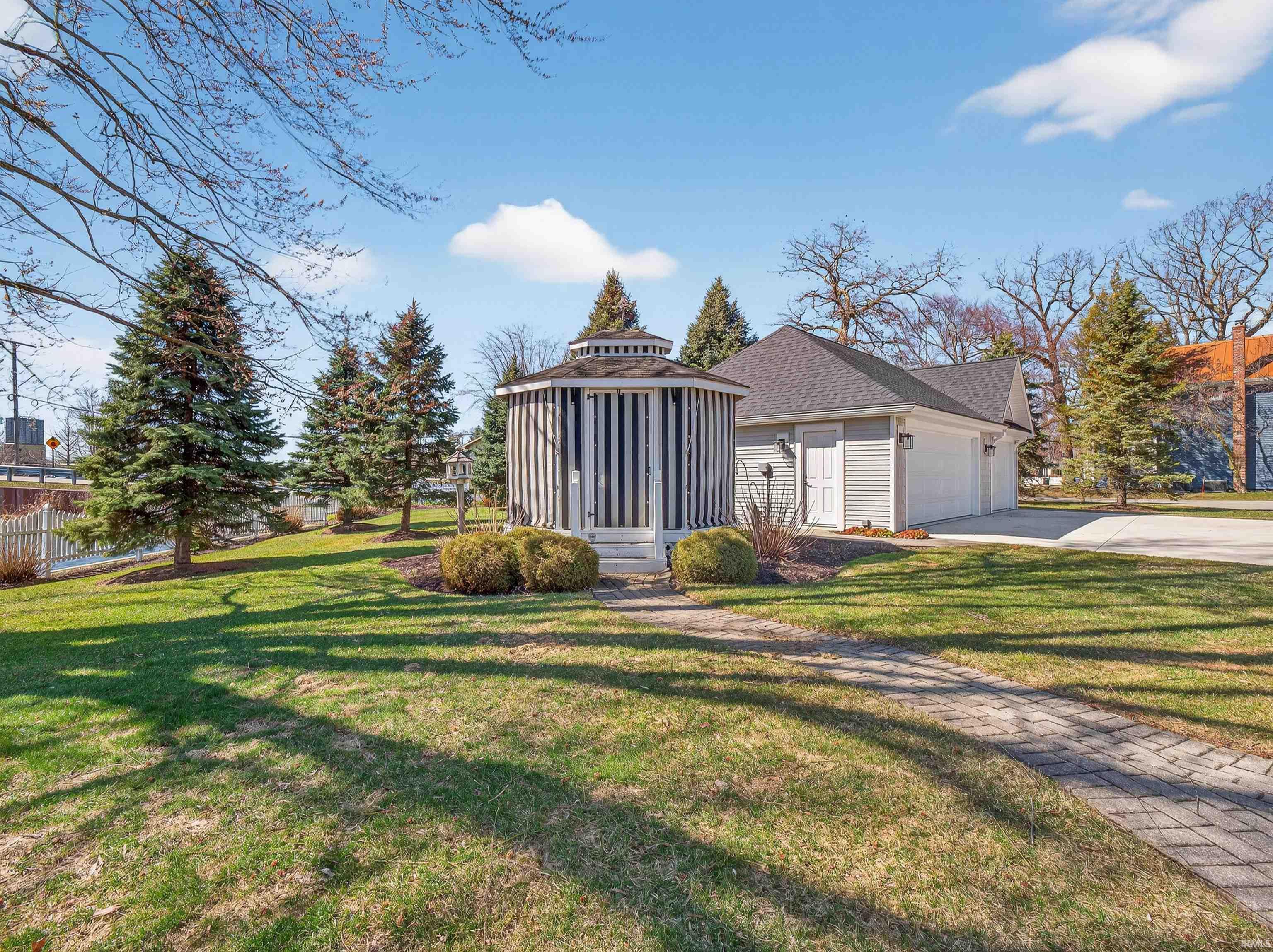 102 North Front Street, Unit 3 Syracuse, IN 46567 - Photo 30 of 36