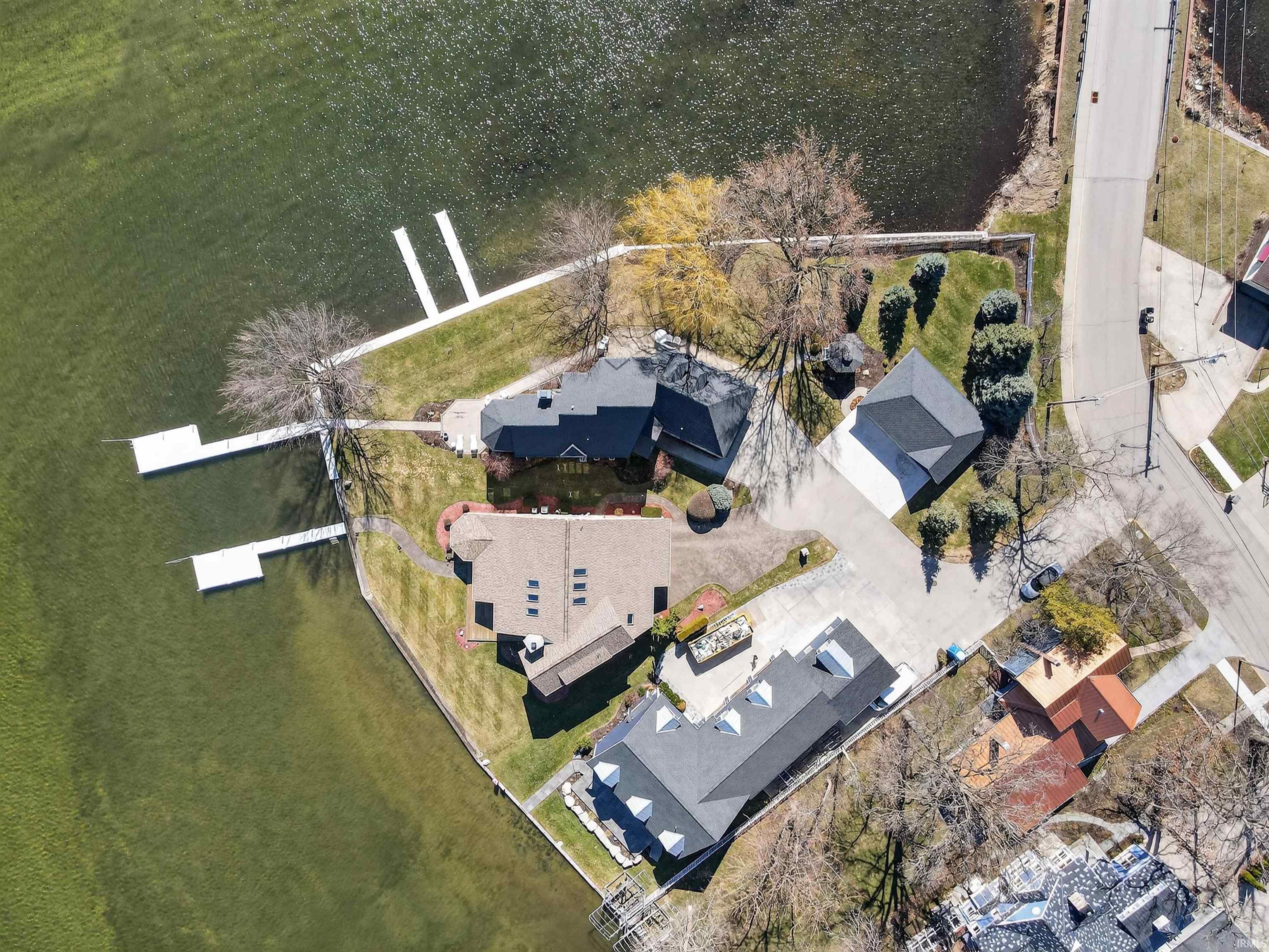 102 North Front Street, Unit 3 Syracuse, IN 46567 - Photo 35 of 36