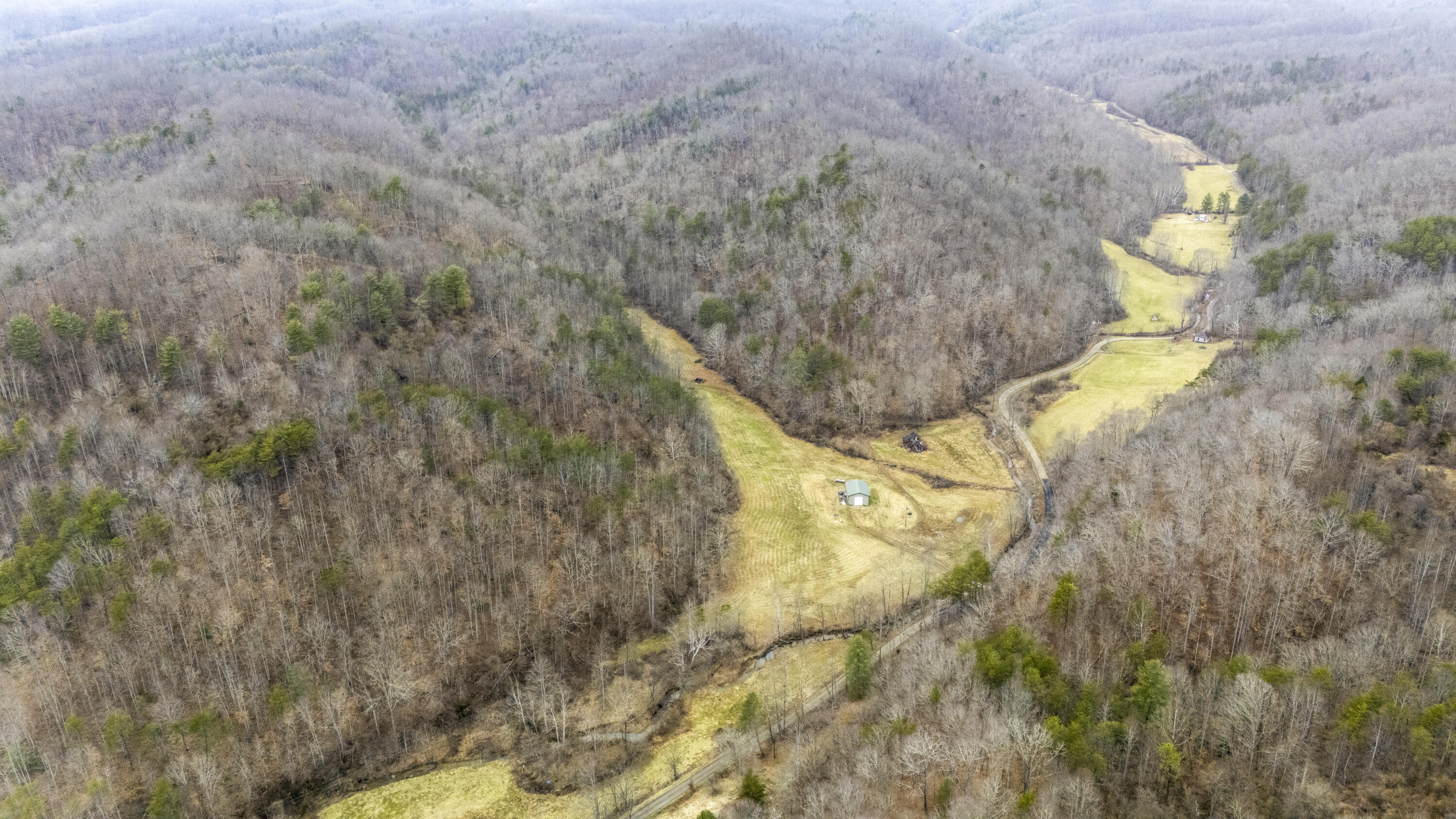 1657 Cave Branch Road Campton, KY 41301 - Photo 8 of 26 DJI_20250205112824_0138_D