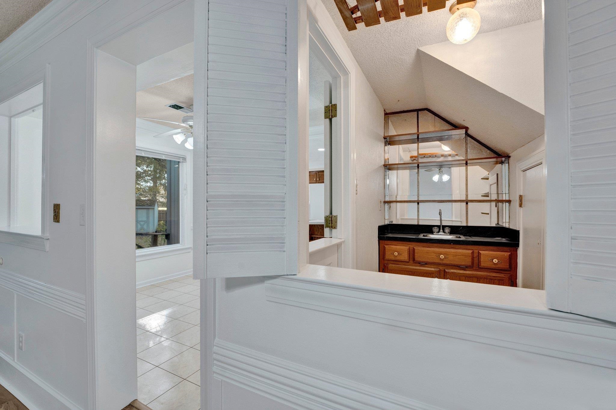 3656 Beaver Run Drive Collierville, TN 38017 - Photo 8 of 24 view of hall way with wooden floor and cabinet