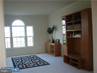 727 Farmhouse Road Mickleton, NJ 08056 - Photo 3 of 10 Living Room