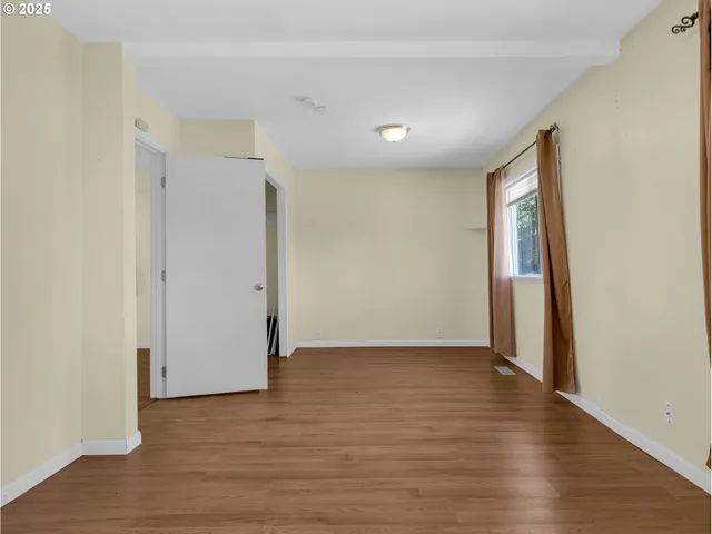 $325,000 | 125 Southwest Cedar Avenue, Warrenton, OR 97146