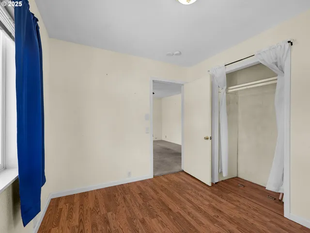 $325,000 | 125 Southwest Cedar Avenue, Warrenton, OR 97146