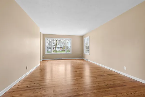 $189,900 | 6325 Brown's Parkway, Loves Park, IL 61111