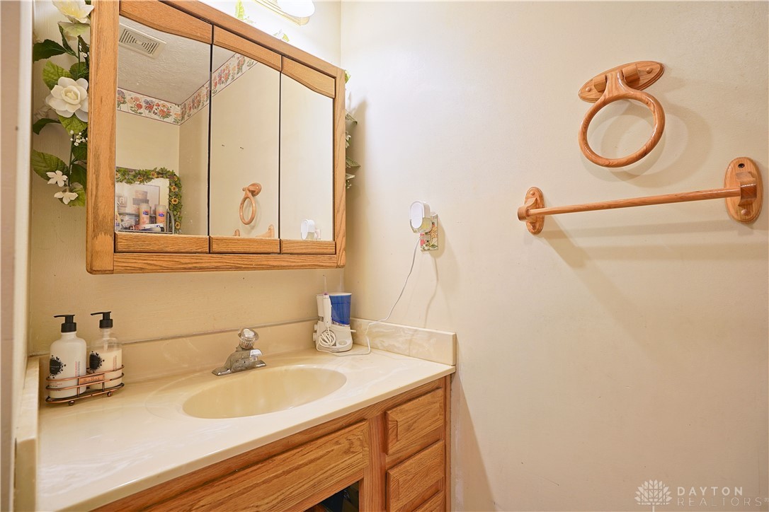 8814 Flick Road Tipp City, OH 45371 - Photo 31 of 42 Gallery Image 31