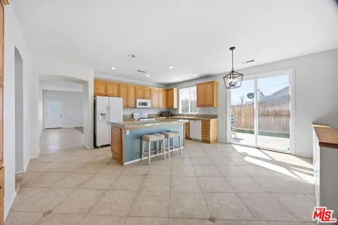 $575,000 | 1013 Eagle Lane, Frazier Park, CA 93225