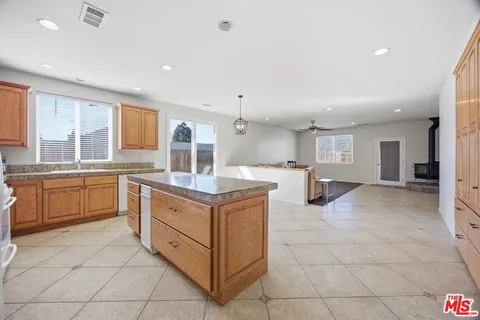 $575,000 | 1013 Eagle Lane, Frazier Park, CA 93225