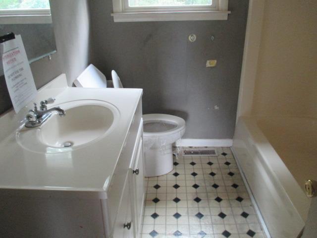 131 Long Rifle Road Smyrna, TN 37167 - Photo 8 of 10 Bathroom