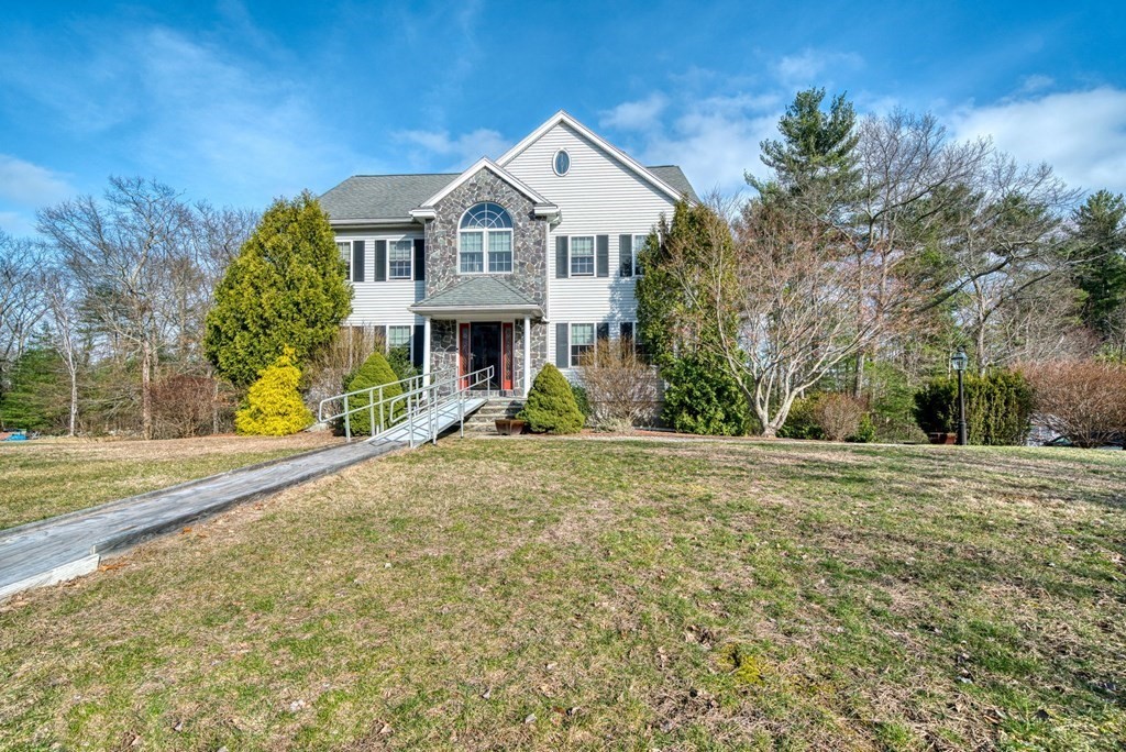 25 Simonds Farm Road Billerica, MA 01862 - Photo 1 of 36 Gallery Image 1
