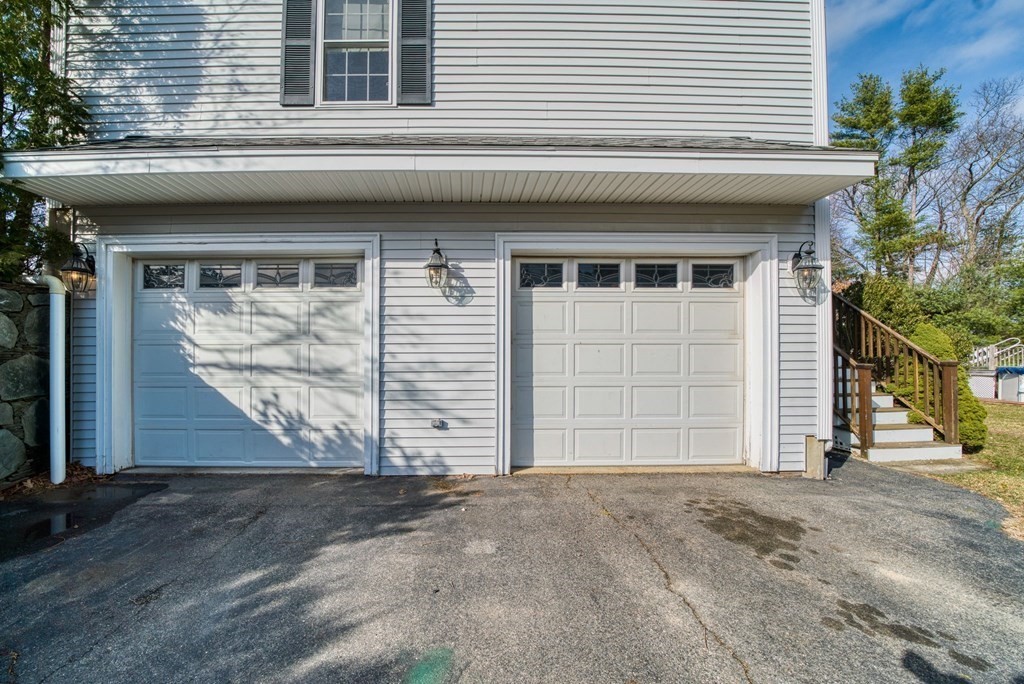 25 Simonds Farm Road Billerica, MA 01862 - Photo 3 of 36 Gallery Image 3