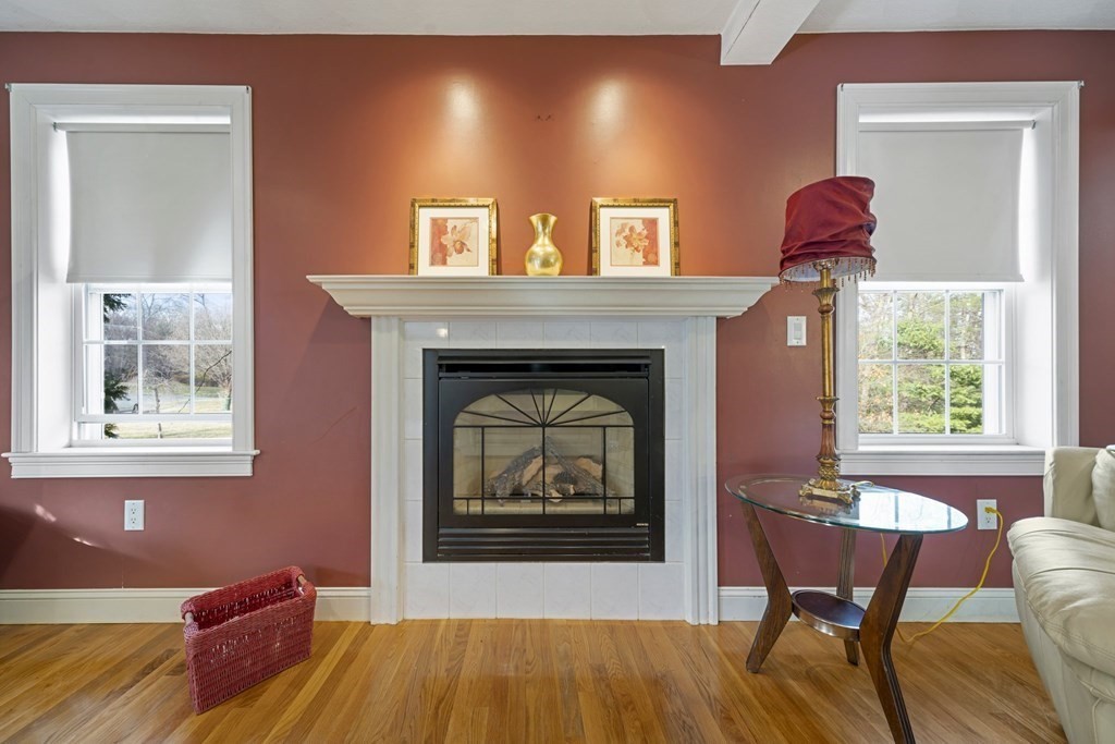 25 Simonds Farm Road Billerica, MA 01862 - Photo 5 of 36 Gallery Image 5