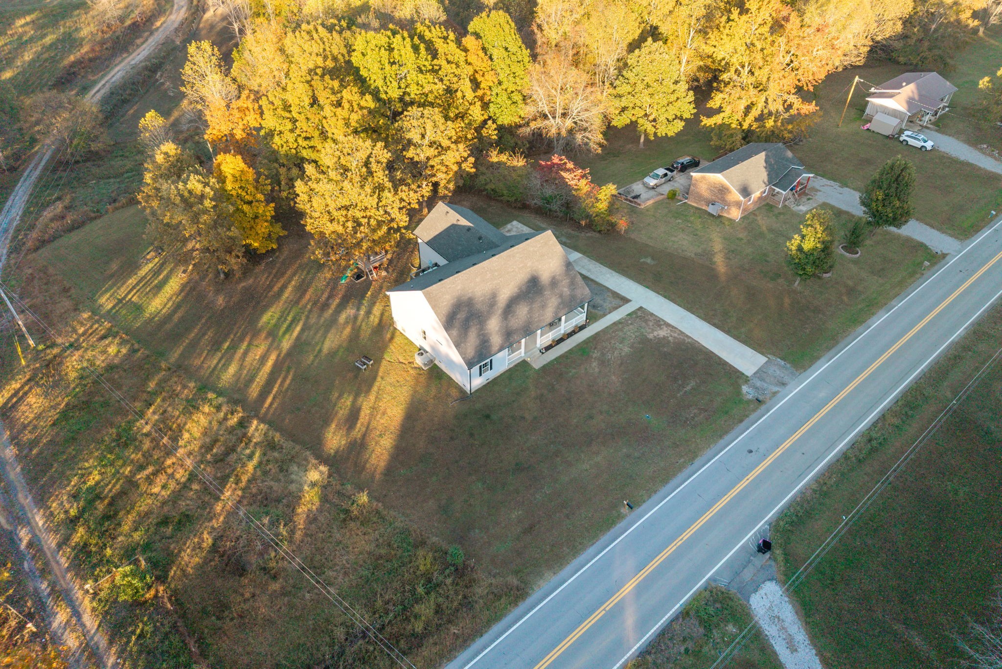 4553 Cumberland City Road Indian Mound, TN 37079 - Photo 41 of 44 a view of a wooden floor