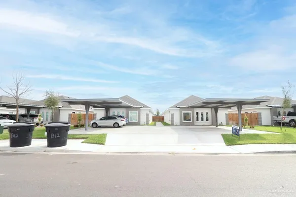 $1,250 | 1312 South Xanthia Street, Unit 4, Mission, TX 78573