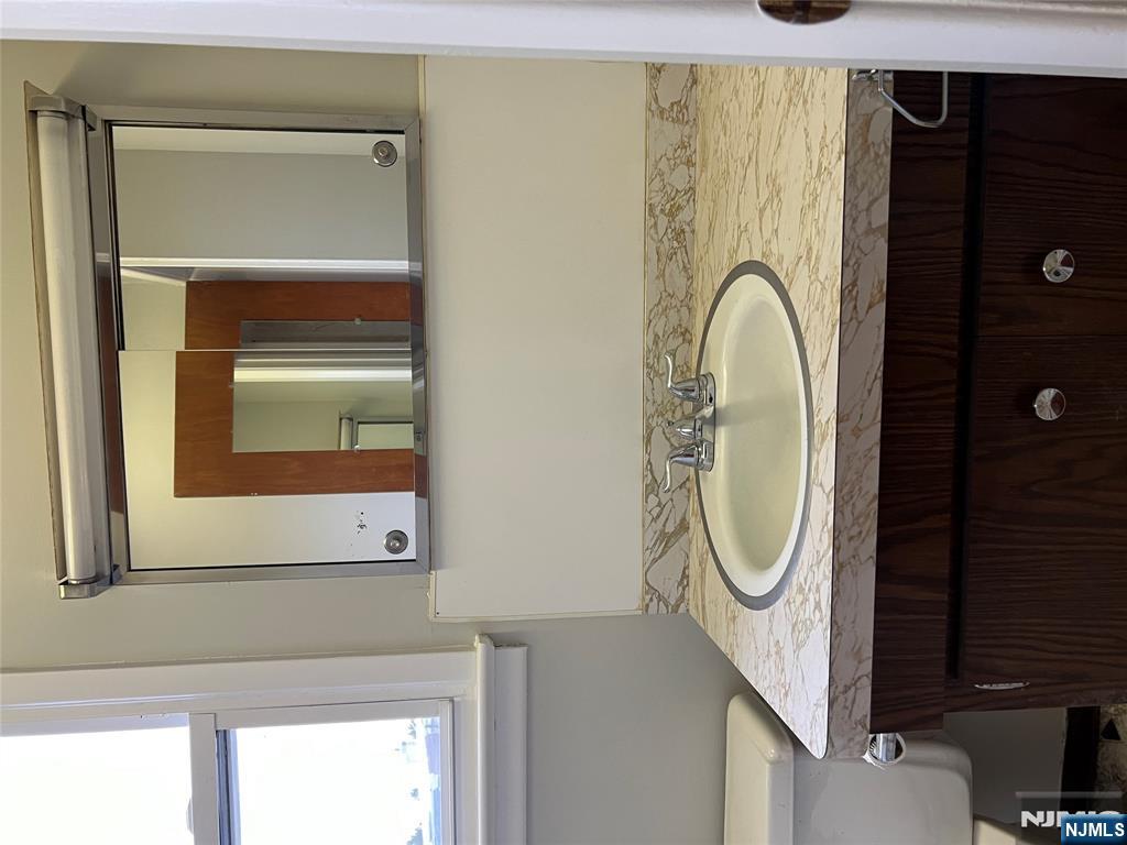 36 Edison Street Bloomfield, NJ 07003 - Photo 23 of 39