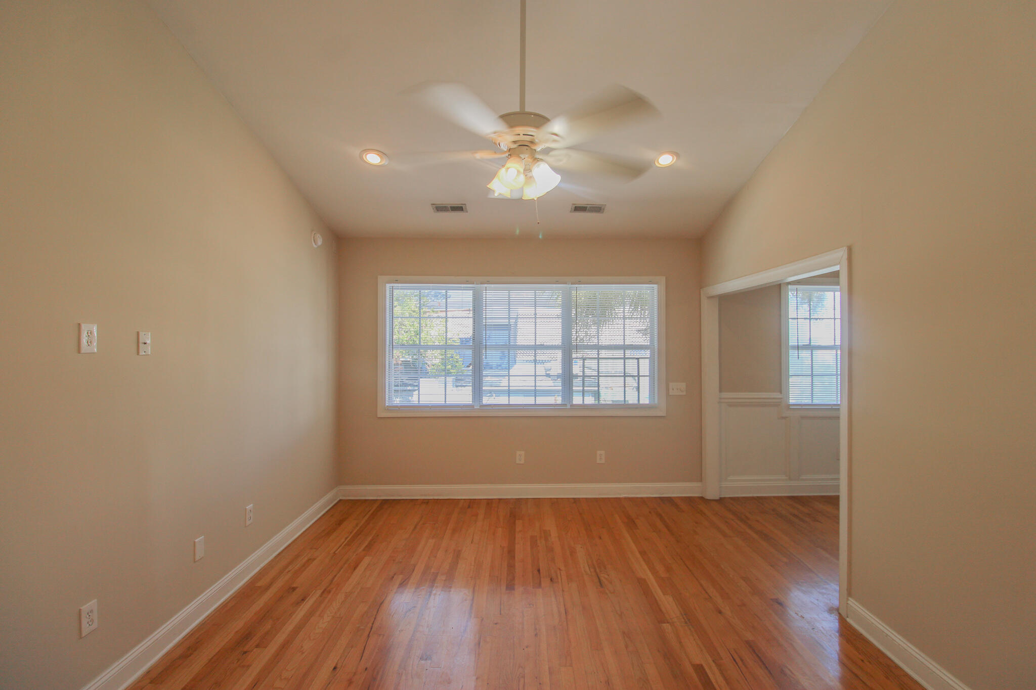 180 Line Street, Unit C Charleston, SC 29403 - Photo 3 of 14 20AD223F-2876-40E3-A178-3F669BFB2D86