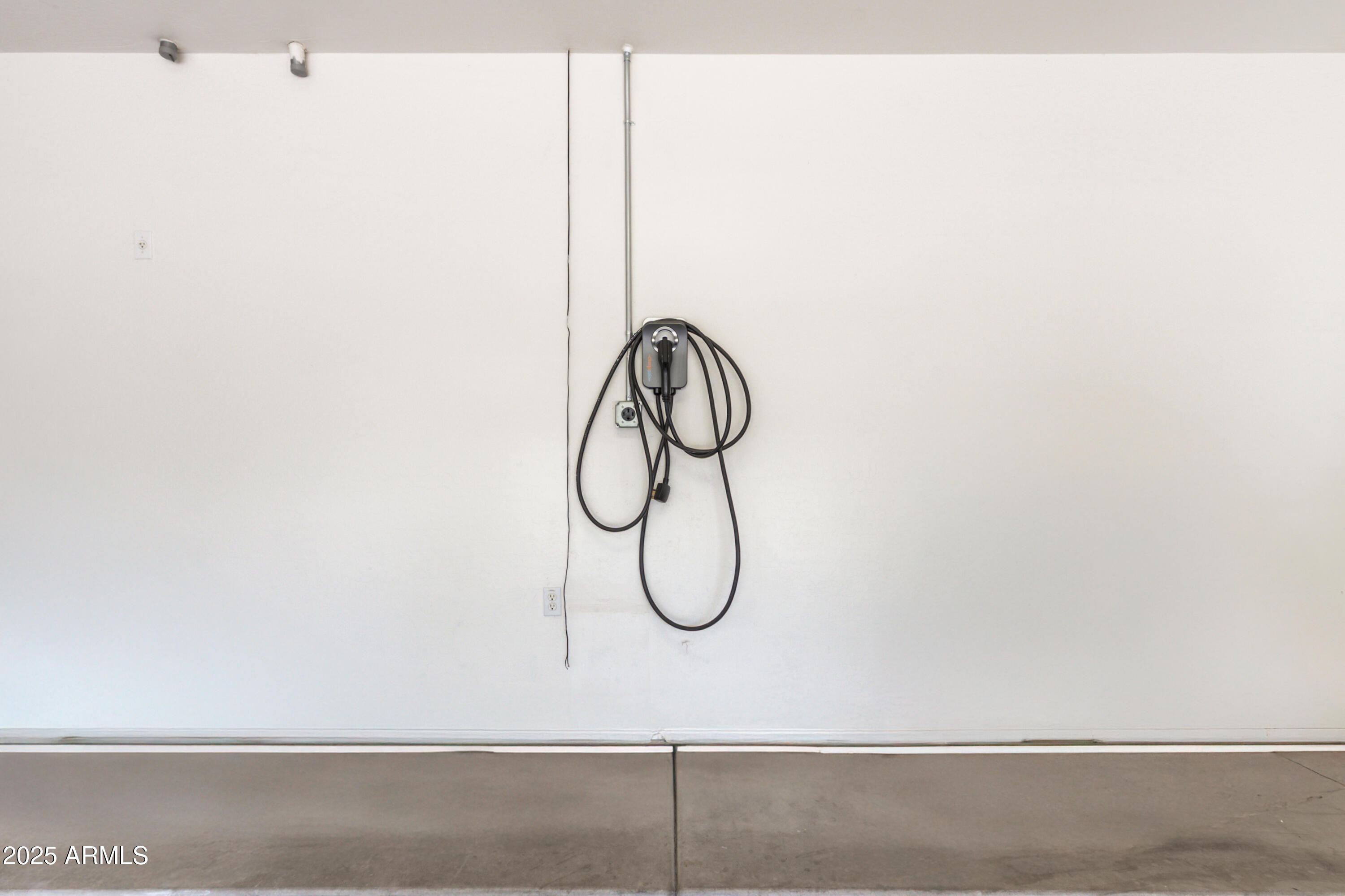 4140 East Claxton Avenue Gilbert, AZ 85297 - Photo 60 of 112 6l EV charger