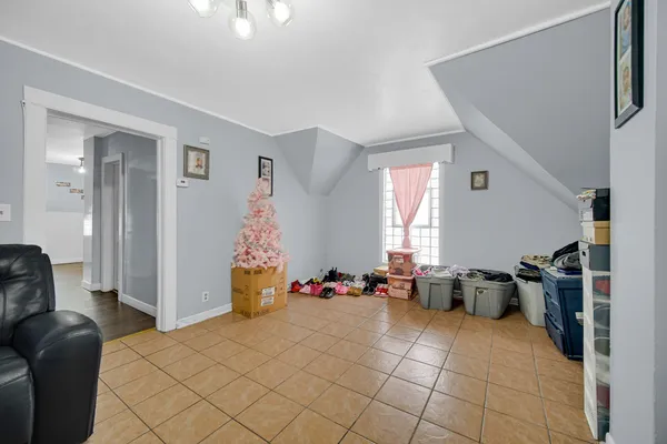 $279,900 | 922 Summer Street, Hammond, IN 46320