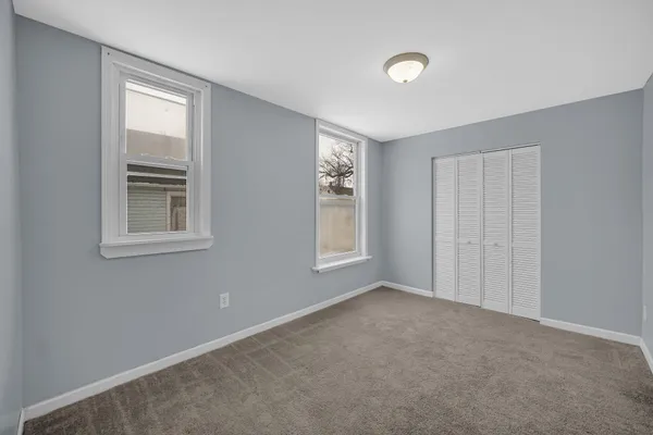 $279,900 | 922 Summer Street, Hammond, IN 46320